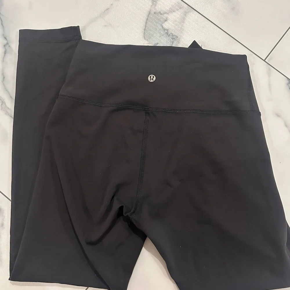 Lululemon leggings - Picture 5 of 5